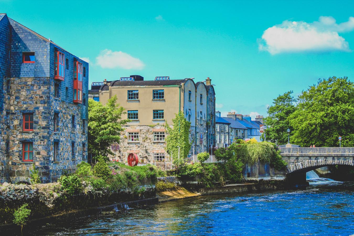 Bridge Mills Galway Language Centre 高威語言學校